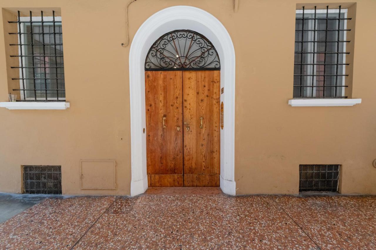Realkasa La Finestrella Sui Portici Apartamento Bolonha Exterior foto